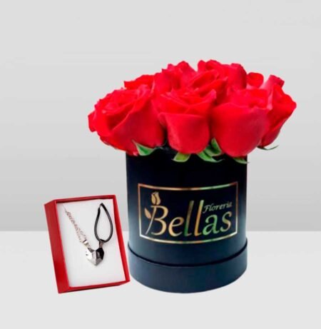 Box negro con rosas y collar imantado